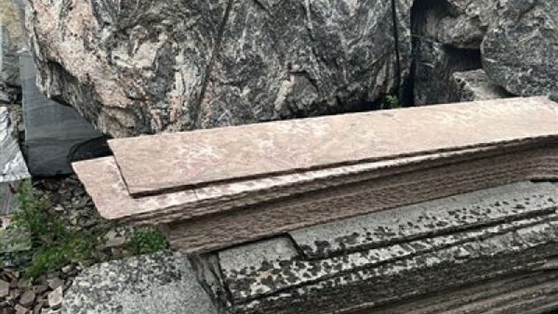 蘑菇石包柱子安装：从选材到施工的全方位指南